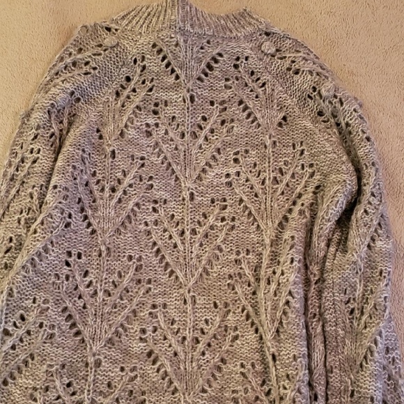 NWT-Grey sweater - Picture 3 of 4